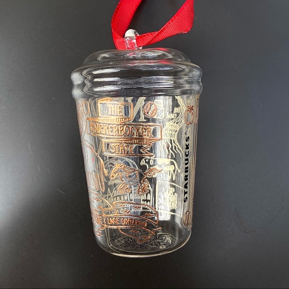 ♥️NEW♥️Starbucks 2021 Holiday NEW YORK Metallic Gold Christmas Tree Ornament - Picture 4 of 5